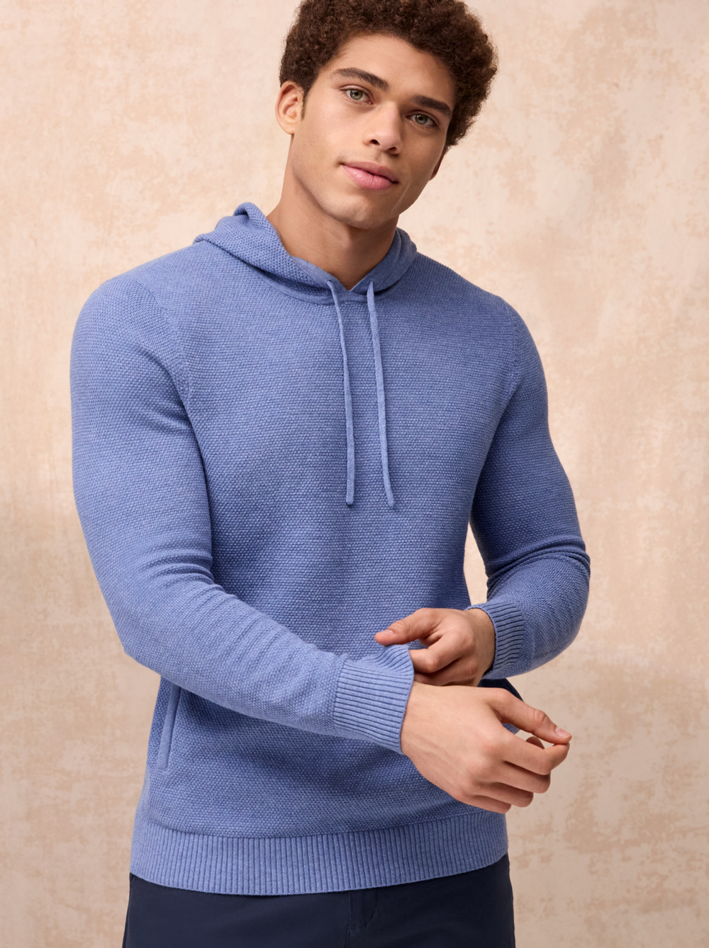 Front view of a man wearing Tech Linen Hoodie in Gulfstream Heather