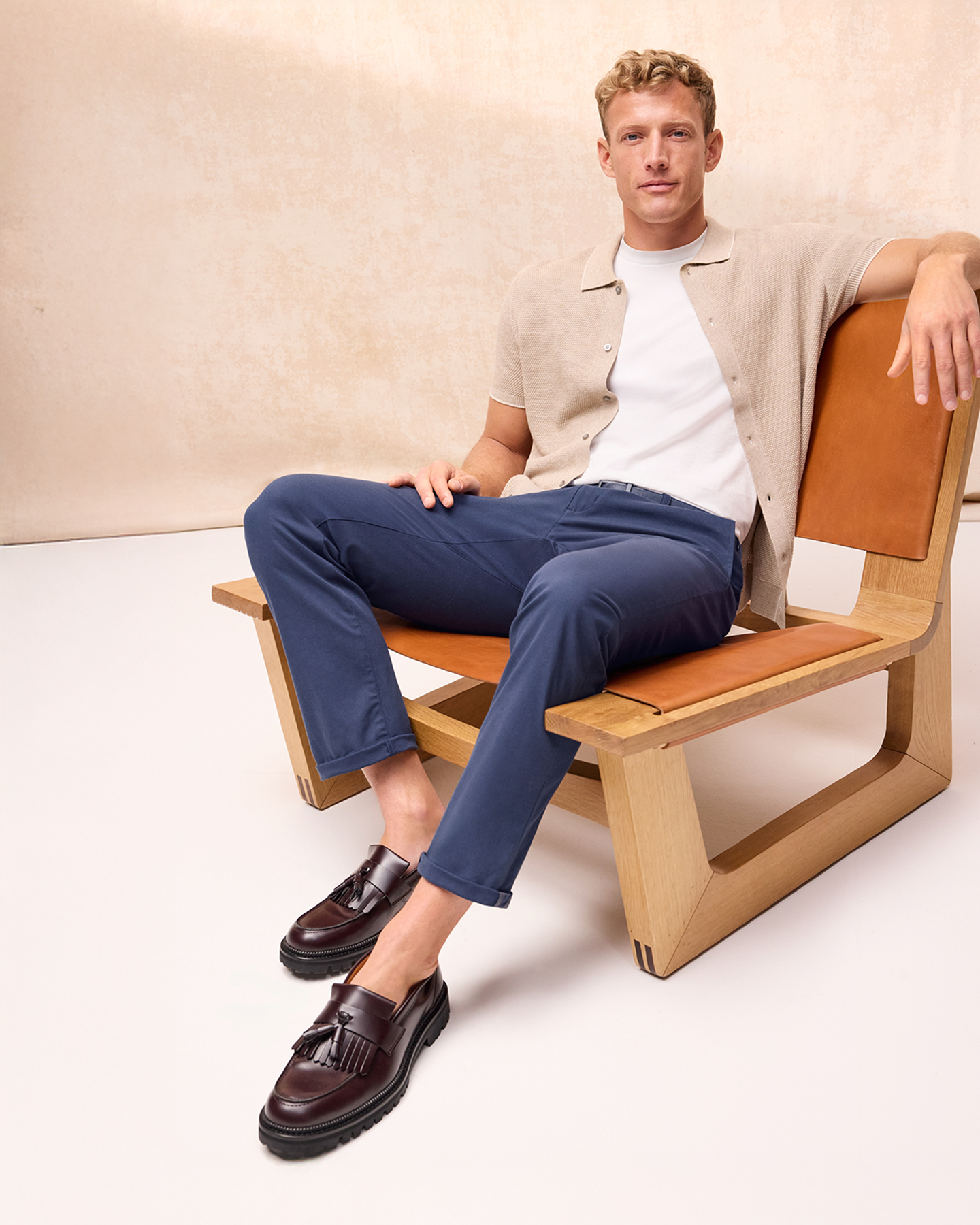 Man wearing Tech Linen Button Up Sweater Polo